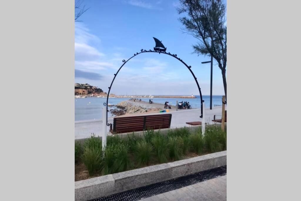 Nuevo Apartamento Moderno Elisa - A 80 Metros De La Playa Para 5 Personas ซานต์เฟลิอูเดกีโซลส์ ภายนอก รูปภาพ