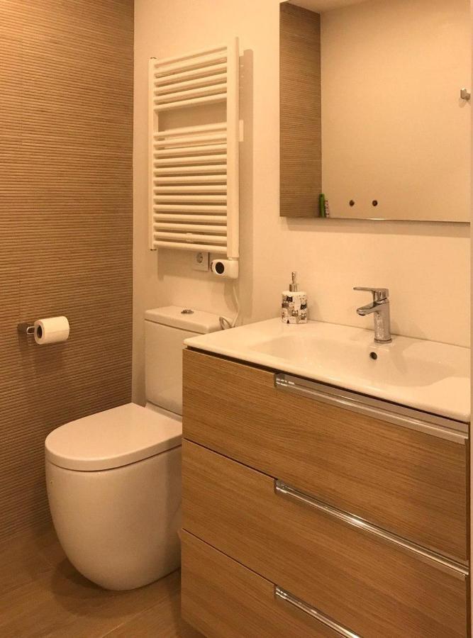 Nuevo Apartamento Moderno Elisa - A 80 Metros De La Playa Para 5 Personas ซานต์เฟลิอูเดกีโซลส์ ภายนอก รูปภาพ